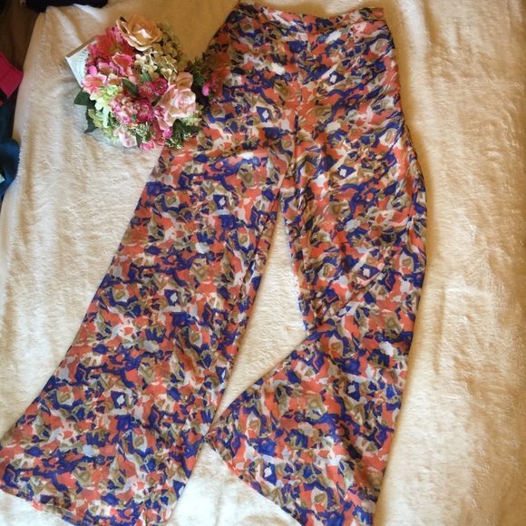 Love Riche Pants - Chiffon pallaso pants size small.